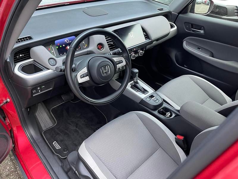 Occasion Honda Jazz Hybrid 109 PK (80 kW) 2022 Rood Hatchback
