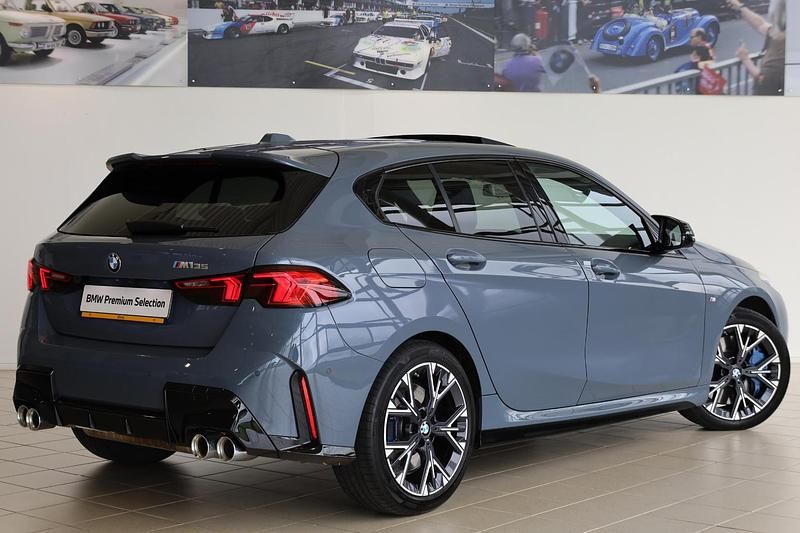 Occasion BMW M135 Shadowline 300 PK (220 kW) 2025 Grijs Hatchback