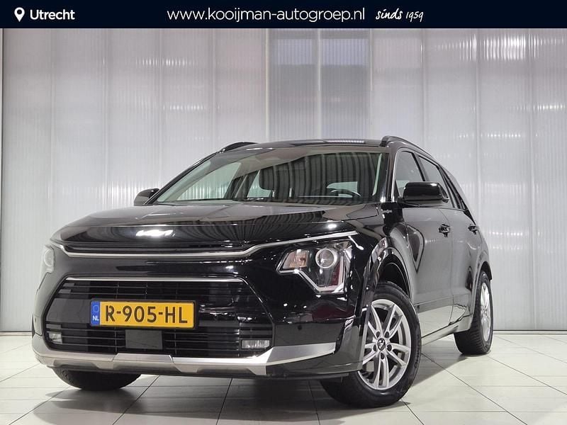 Zwart Gebruikt 2022 Kia Niro SUV | € 29.750 (Eerlijke prijs) - Afbeelding 1/4