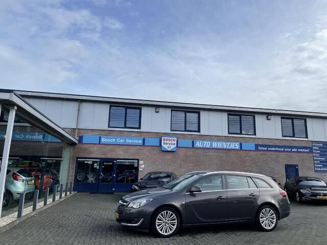 Grijs, metallic lak Gebruikt 2014 Opel Insignia Business Stationwagen | € 5.950 - Afbeelding 1/4