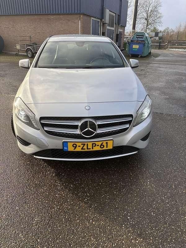 Occasion Mercedes A180 Ambition 122 PK (89 kW) 2015 Grijs Hatchback