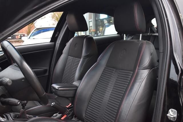 Occasion Alfa Romeo Giulietta Distinctive 170 PK (125 kW) 2012 Zwart Hatchback