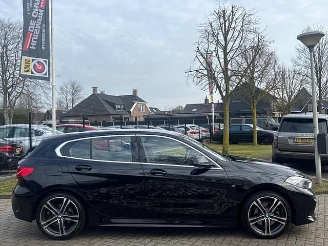 Occasion BMW 118 Executive 140 PK (102 kW) 2020 Zwart (metallic) Hatchback