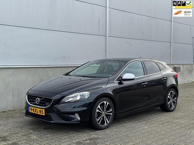 Zwart Occasion 2013 Volvo V40 R-Design Hatchback | € 7.499 (Goede deal) - Afbeelding 1/4