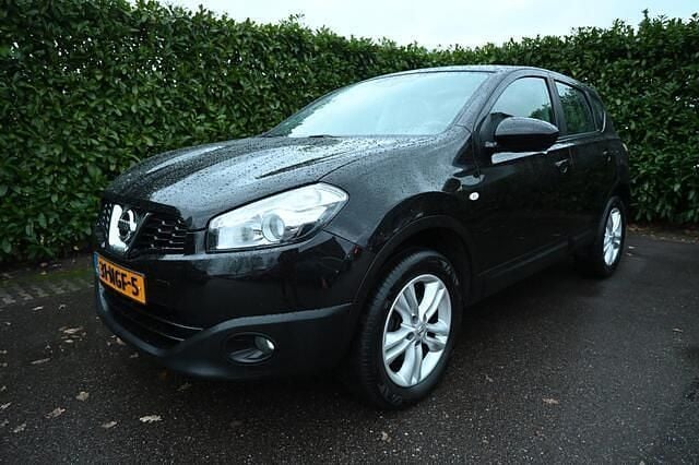 Zwart Gebruikt 2010 Nissan Qashqai Acenta SUV | € 5.650 (Eerlijke prijs) - Afbeelding 1/4