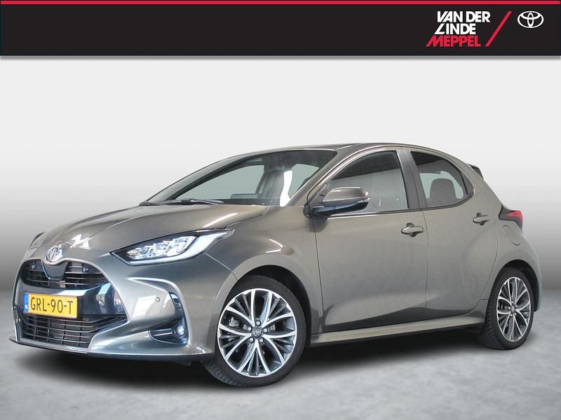 Occasion Toyota Yaris Hybrid Executive 131 PK (96 kW) 2024 Groen Hatchback