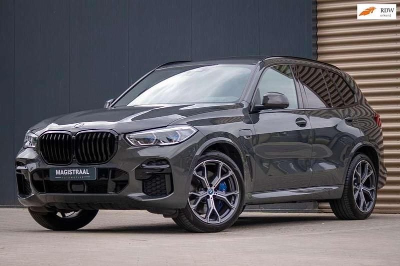Grijs Gebruikt 2022 BMW X5 Executive SUV | € 74.950 (Eerlijke prijs) - Afbeelding 1/4
