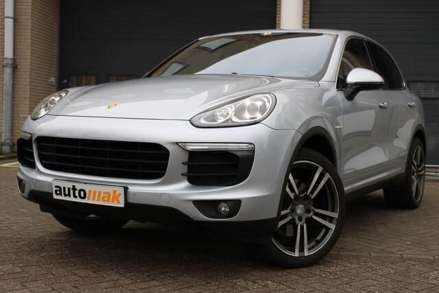 Grijs Gebruikt 2015 Porsche Cayenne SUV | € 34.950 - Afbeelding 1/4
