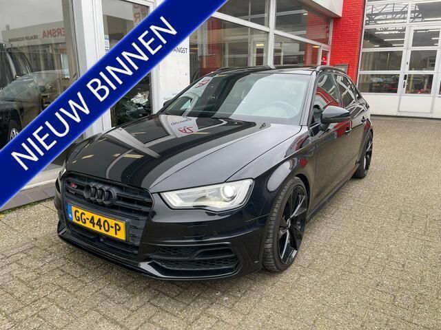Zwart Gebruikt 2014 Audi A3 Sportback S-Line Hatchback | € 29.999 - Afbeelding 1/4