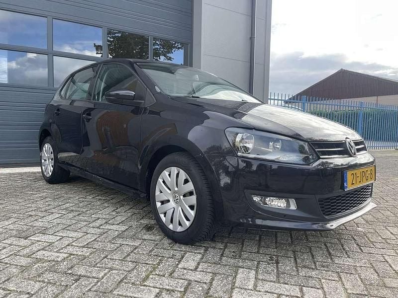 Zwart Gebruikt 2009 VW Polo Comfortline Hatchback | € 3.999 (Goede deal) - Afbeelding 1/4