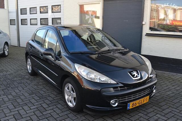 Zwart (metallic) Gebruikt 2008 Peugeot 207 Hatchback | € 1.975 (Eerlijke prijs) - Afbeelding 1/4