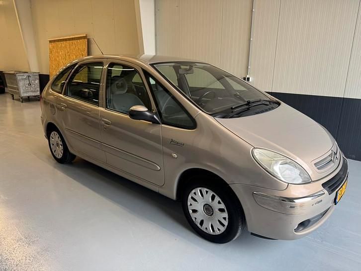 Gebruikt 2006 Citroën Xsara Picasso MPV | € 3.650 - Afbeelding 1/1