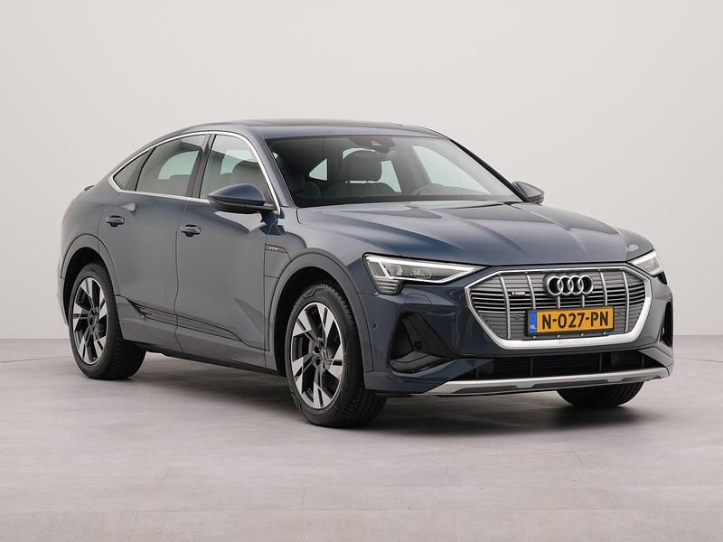 Occasion Audi e-tron Comfort 230 kW (313 PK) 2021 Blauw SUV