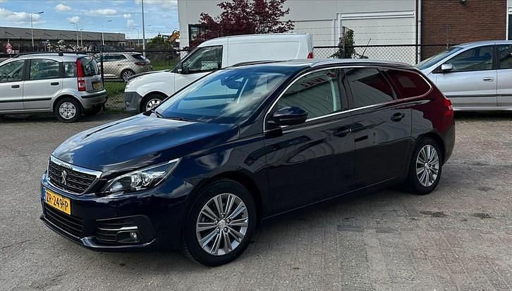 Occasion 2019 Peugeot 308 SW Premium Stationwagen | € 7.800 (Super prijs) - Afbeelding 1/4