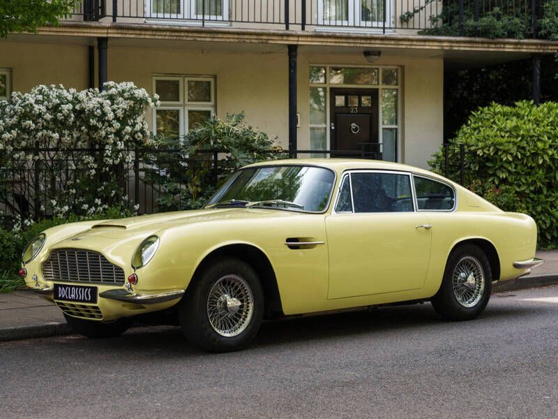 Geelpale primrose Gebruikt 1971 Aston Martin DB6 Coupé | € 264.491 - Afbeelding 1/4