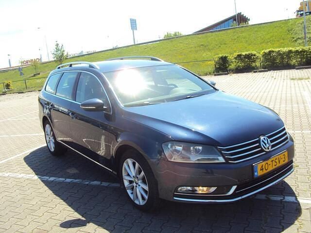 Occasion VW Passat Executive 105 PK (77 kW) 2012 Blauw Stationwagen