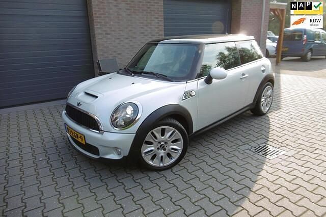 Wit Gebruikt 2010 Mini Cooper S Hatchback | € 6.450 (Eerlijke prijs) - Afbeelding 1/4