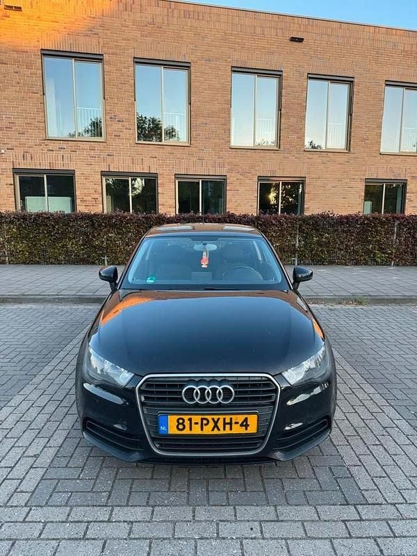 Gebruikt 2011 Audi A1 | € 2.500 (Eerlijke prijs) - Afbeelding 1/4