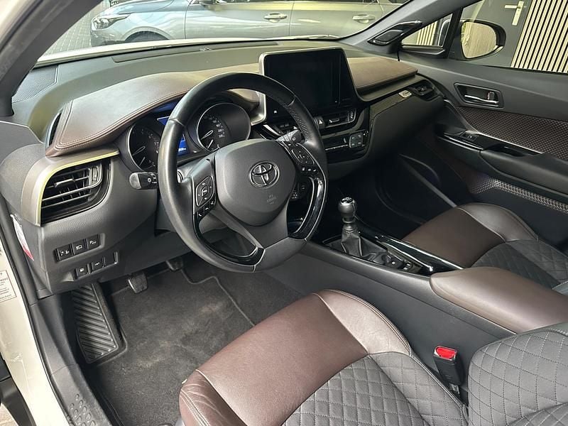 Occasion Toyota C-HR Edition 116 PK (85 kW) 2016 Wit SUV
