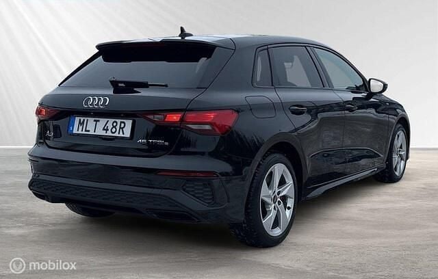 Occasion Audi A3 Sportback Competition 245 PK (180 kW) 2022 Zwart Hatchback