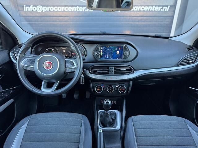 Occasion Fiat Tipo Lounge 95 PK (69 kW) 2016 Grijs (metallic) Sedan