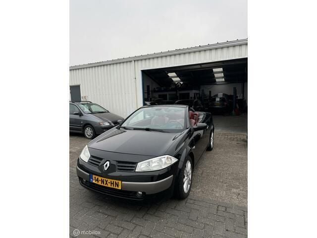 Occasion Renault Mégane Cabriolet Dynamique 135 PK (99 kW) 2004 Zwart Cabriolet
