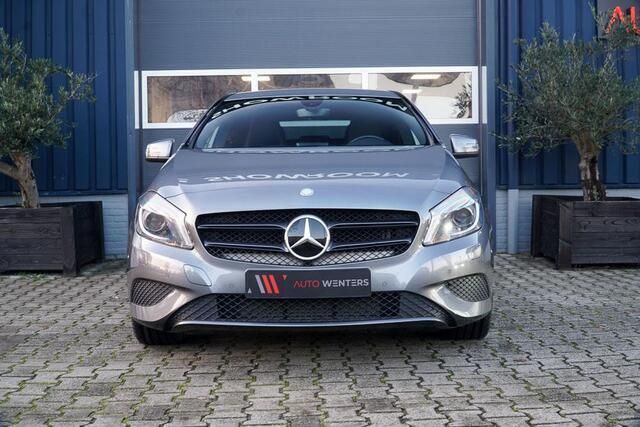 Occasion Mercedes A180 Ambition 122 PK (89 kW) 2013 Grijs, metallic lak Hatchback