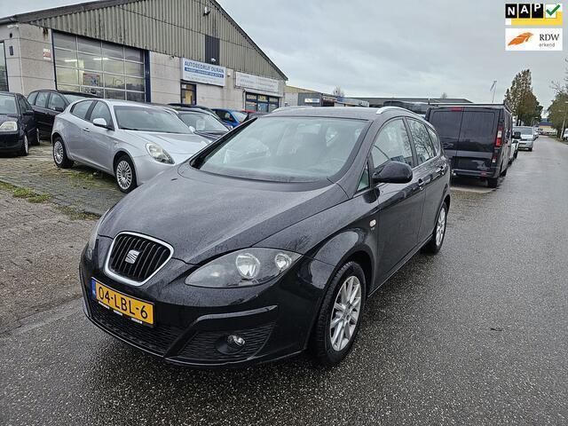 Zwart Gebruikt 2010 Seat Altea XL Style MPV | € 4.500 (Iets duurder) - Afbeelding 1/4
