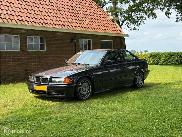 Zwart Gebruikt 1992 BMW 328 Sport Line Coupé | € 16.950 - Afbeelding 1/4