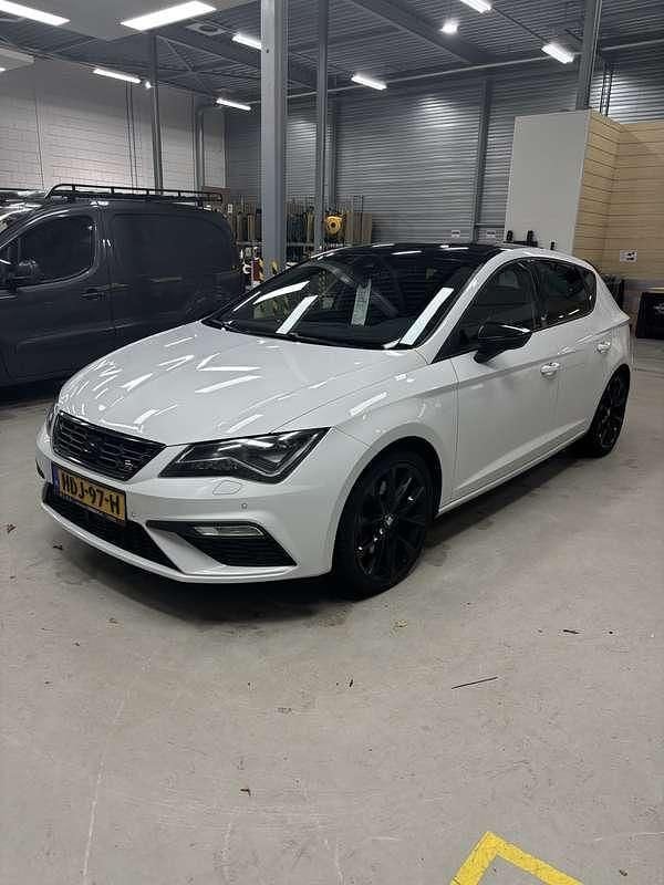 Occasion Seat Leon FR 179 PK (131 kW) 2017 Wit Stationwagen