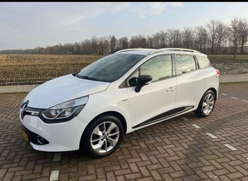 Wit Gebruikt 2016 Renault Clio GrandTour Collection Stationwagen | € 7.499 (Goede deal) - Afbeelding 1/4