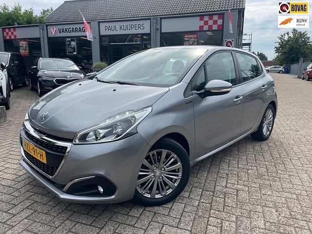 Grijs Gebruikt 2018 Peugeot 208 Signature Sky Hatchback | € 9.300 (Eerlijke prijs) - Afbeelding 1/4