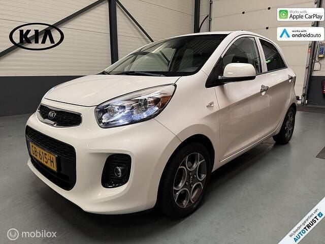 Wit Occasion 2015 Kia Picanto First Edition Hatchback | € 7.250 (Eerlijke prijs) - Afbeelding 1/4