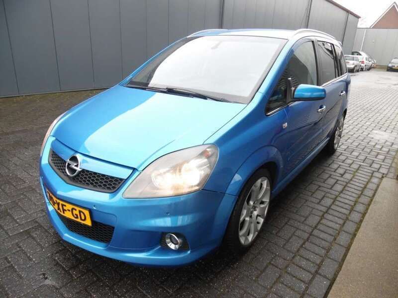Blauw, metallic lak Gebruikt 2007 Opel Zafira OPC MPV | € 5.995 (Duur) - Afbeelding 1/4