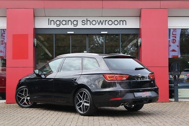 Occasion Seat Leon ST FR 131 PK (96 kW) 2020 Zwart Stationwagen