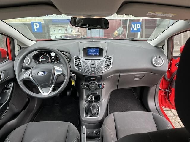 Occasion Ford Fiesta Style 65 PK (47 kW) 2015 Rood Hatchback