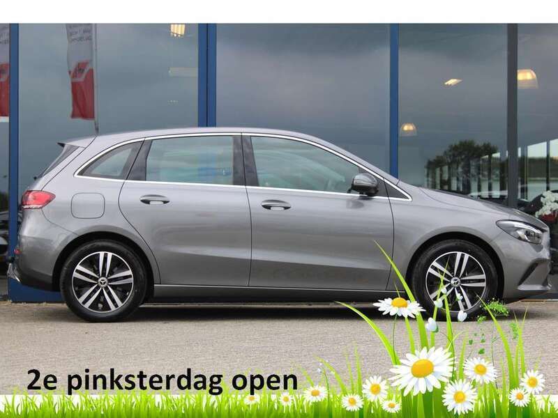 Grijs Gebruikt 2022 Mercedes B250e Luxury MPV | € 27.400 (Super prijs) - Afbeelding 1/4