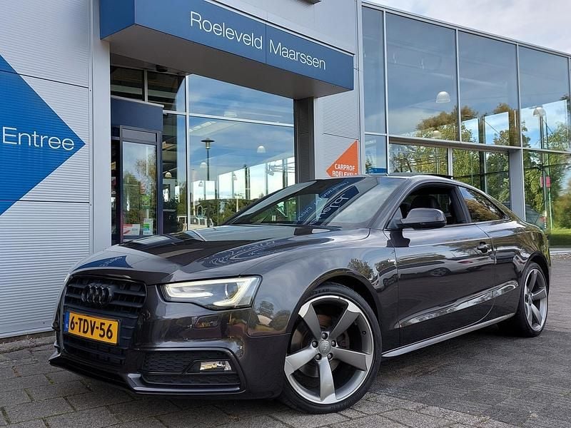 Grijs Gebruikt 2014 Audi A5 Premium Coupé | € 13.945 - Afbeelding 1/3