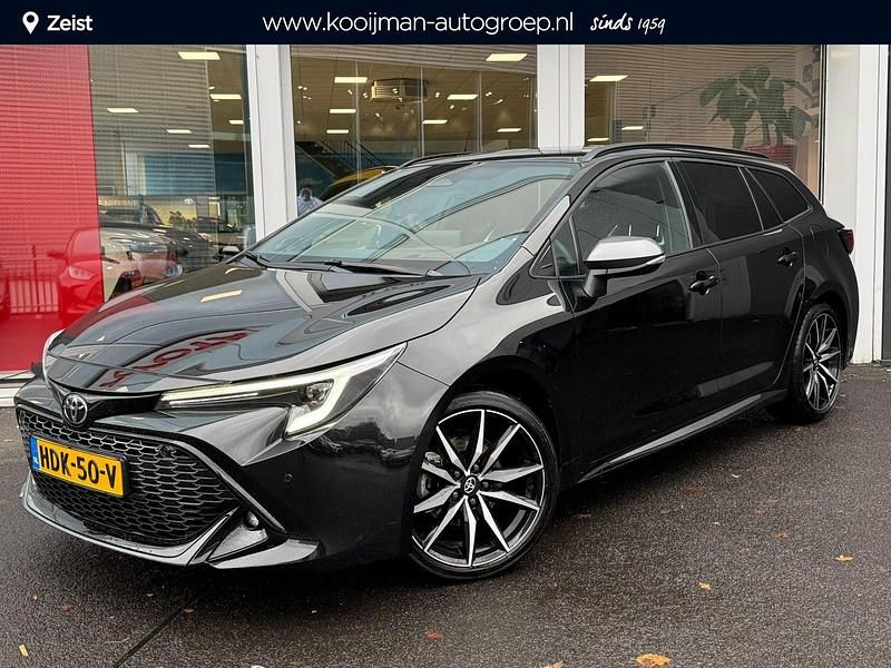 Occasion Toyota Corolla Hybrid Plus 2025 Zwart Stationwagen