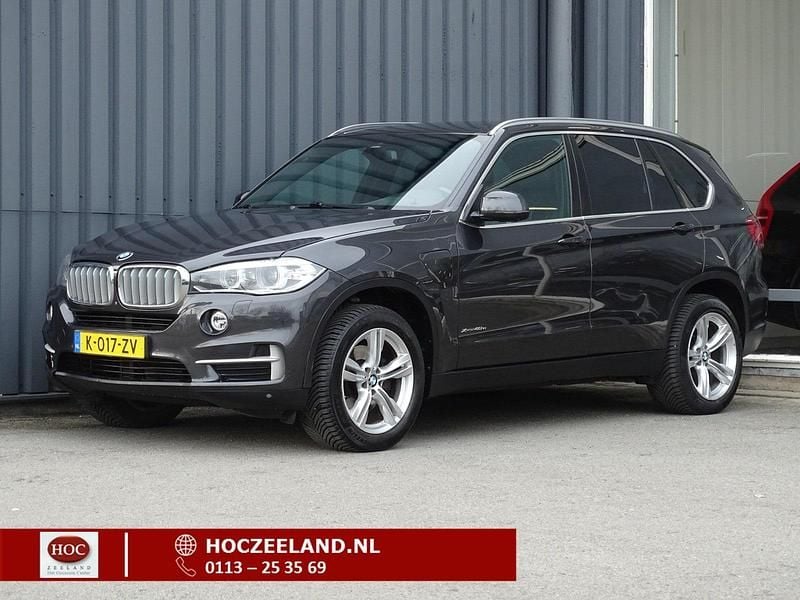 Zwart Occasion 2016 BMW X5 Executive SUV | € 24.945 - Afbeelding 1/4
