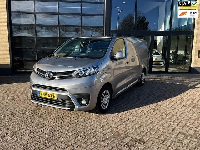 Grijs Gebruikt 2022 Toyota Proace Van | € 24.950 (Super prijs) - Afbeelding 1/4