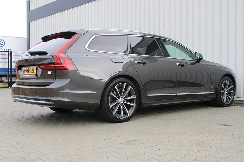 Occasion Volvo V90 Inscription 2022 Grijs (metallic) Stationwagen