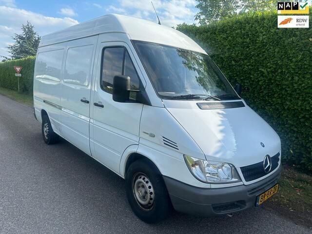 Wit Gebruikt 2005 Mercedes Sprinter Van | € 4.950 (Goede deal) - Afbeelding 1/4