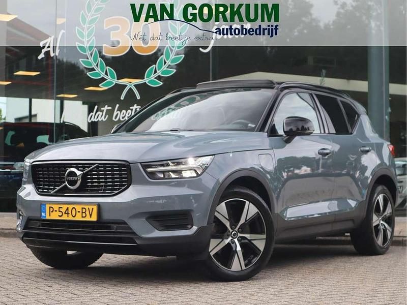 Grijs Occasion 2022 Volvo XC40 R-Design SUV | € 32.745 (Duur) - Afbeelding 1/4