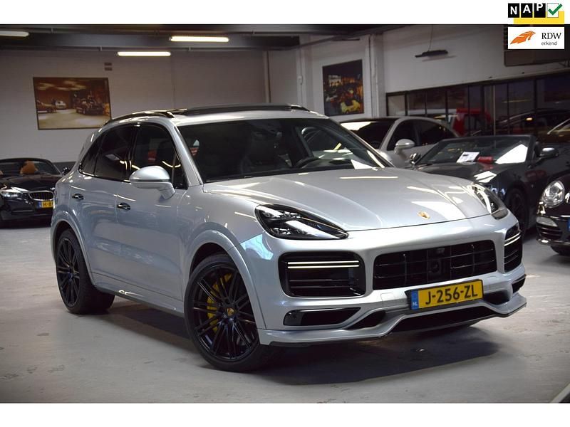 Zwart Occasion 2020 Porsche Cayenne Turbo S SUV | € 79.800 (Super prijs) - Afbeelding 1/4