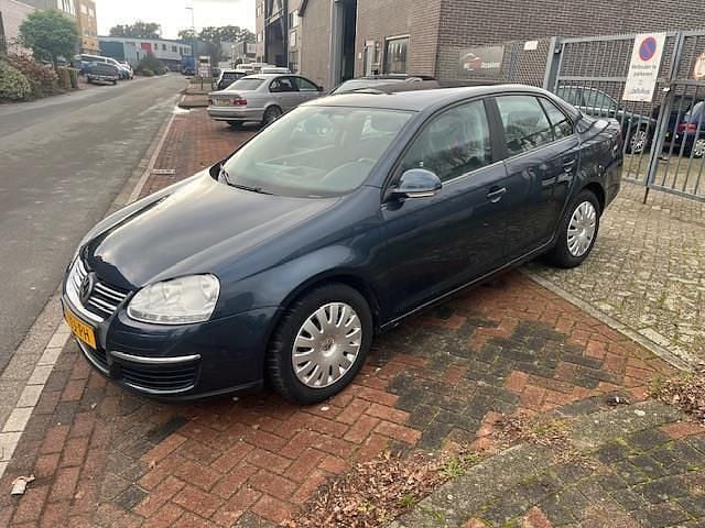 Occasion VW Jetta Trendline 116 PK (85 kW) 2006 Grijs (metallic) Sedan