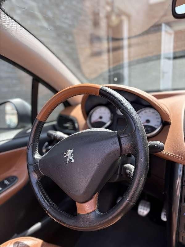 Grijs Gebruikt 2008 Peugeot 207 Cabriolet | € 1.900 (Eerlijke prijs) - Afbeelding 1/4