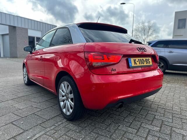 Occasion Audi A1 Ambition 86 PK (63 kW) 2011 Rood Hatchback