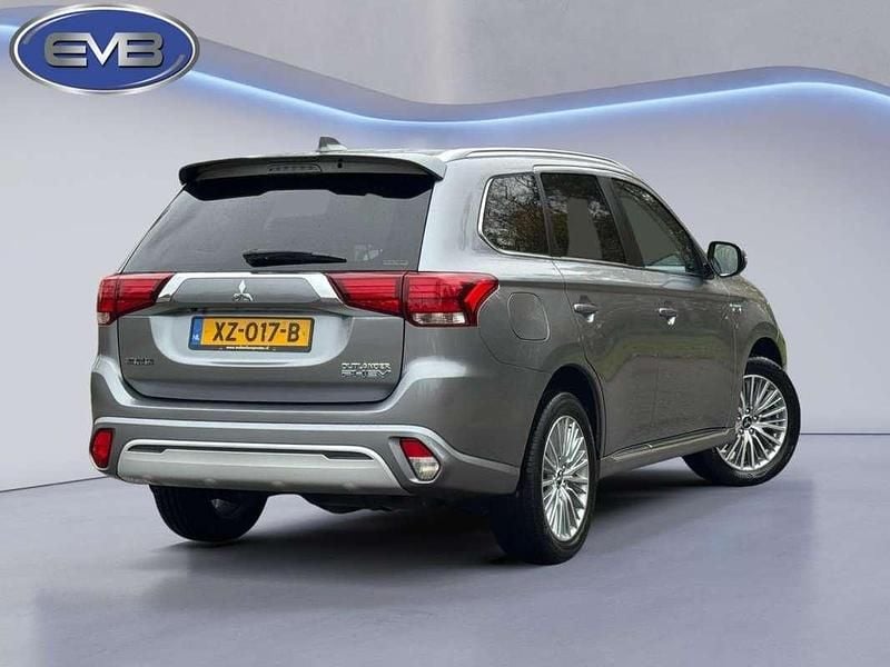 Occasion Mitsubishi Outlander P-HEV 135 PK (99 kW) 2019 Grijs SUV