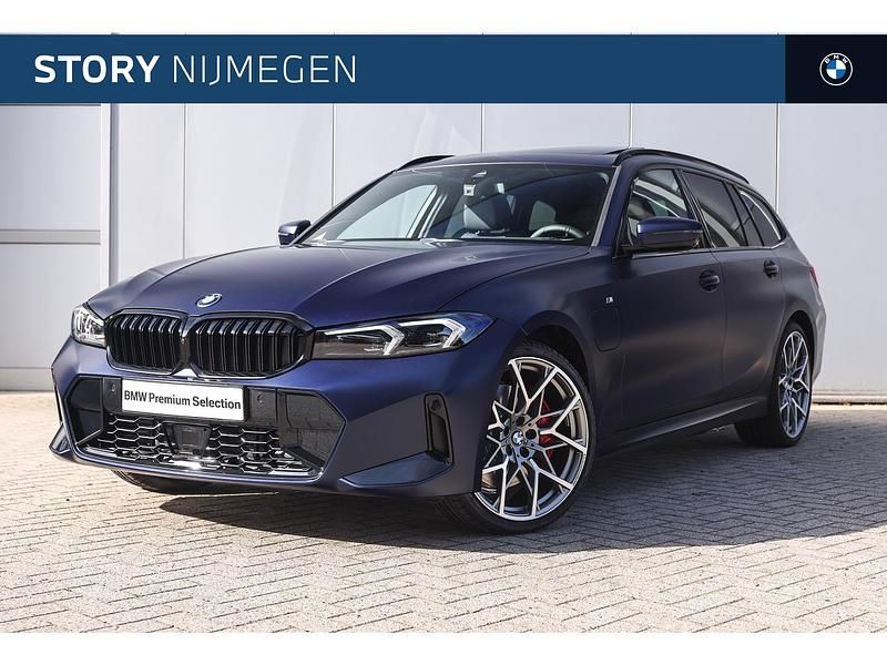 Occasion BMW 330e Executive 184 PK (135 kW) 2025 Blauw Stationwagen